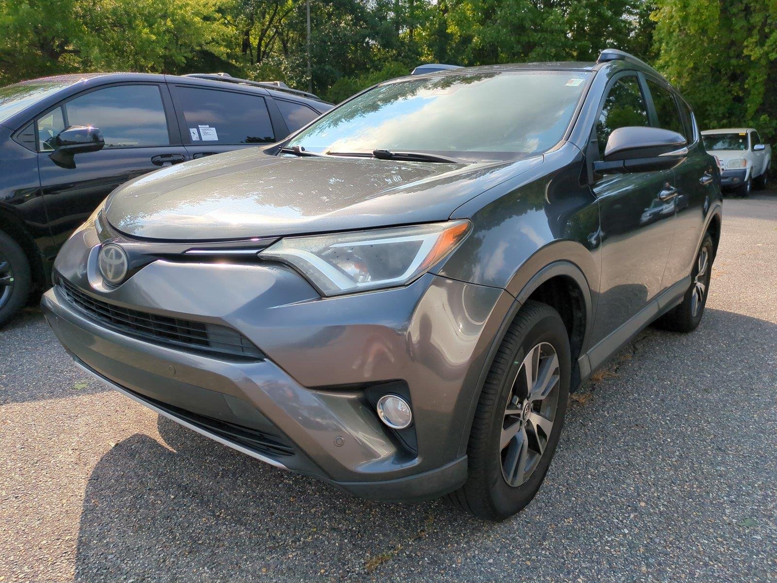 Used 2018 Magnetic Gray Metallic Toyota XLE image 3