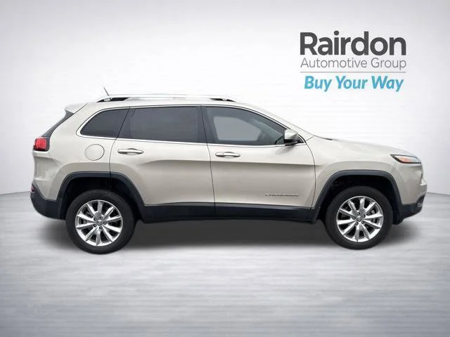 Used 2014 Cashmere Pearlcoat Jeep Limited image 9