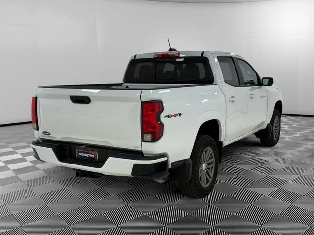 Used 2023 White Chevrolet LT image 5