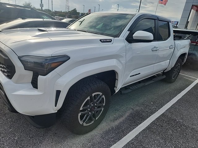 2025 Toyota Tacoma Hybrid TRD Sport