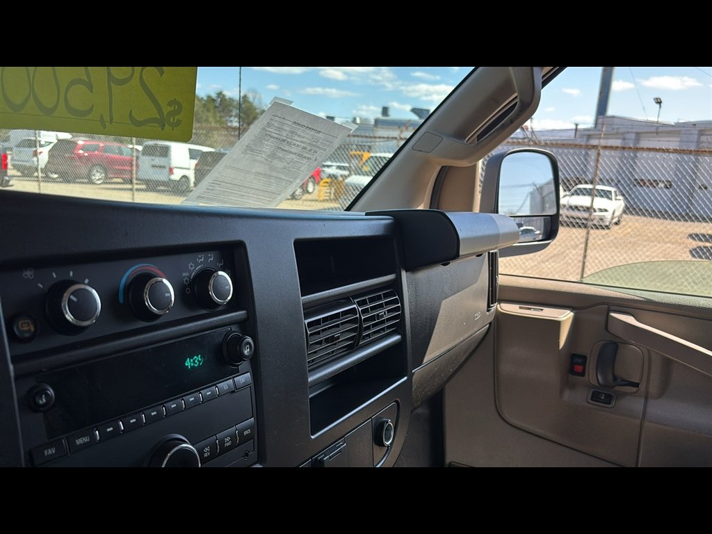 2022 Chevrolet Express Cargo 1WT - Photo 14