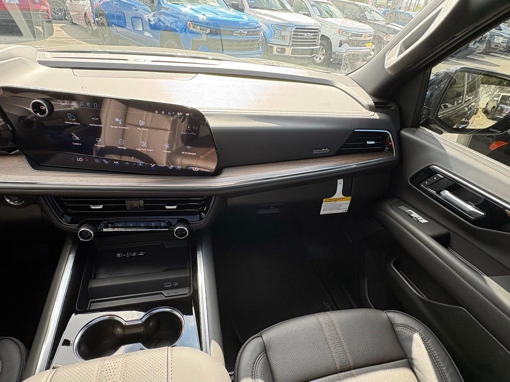 2026 Chevrolet Suburban High Country - Photo 17