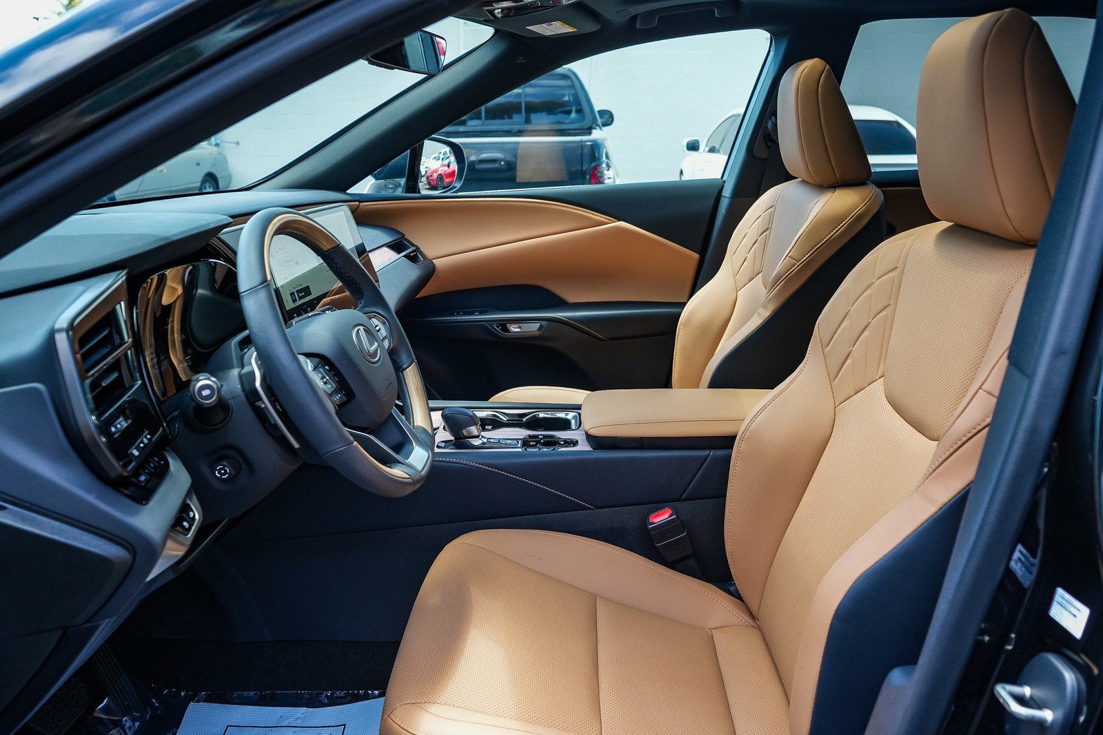 Certified Used 2025 CAVIAR Lexus 350h Premium image 17