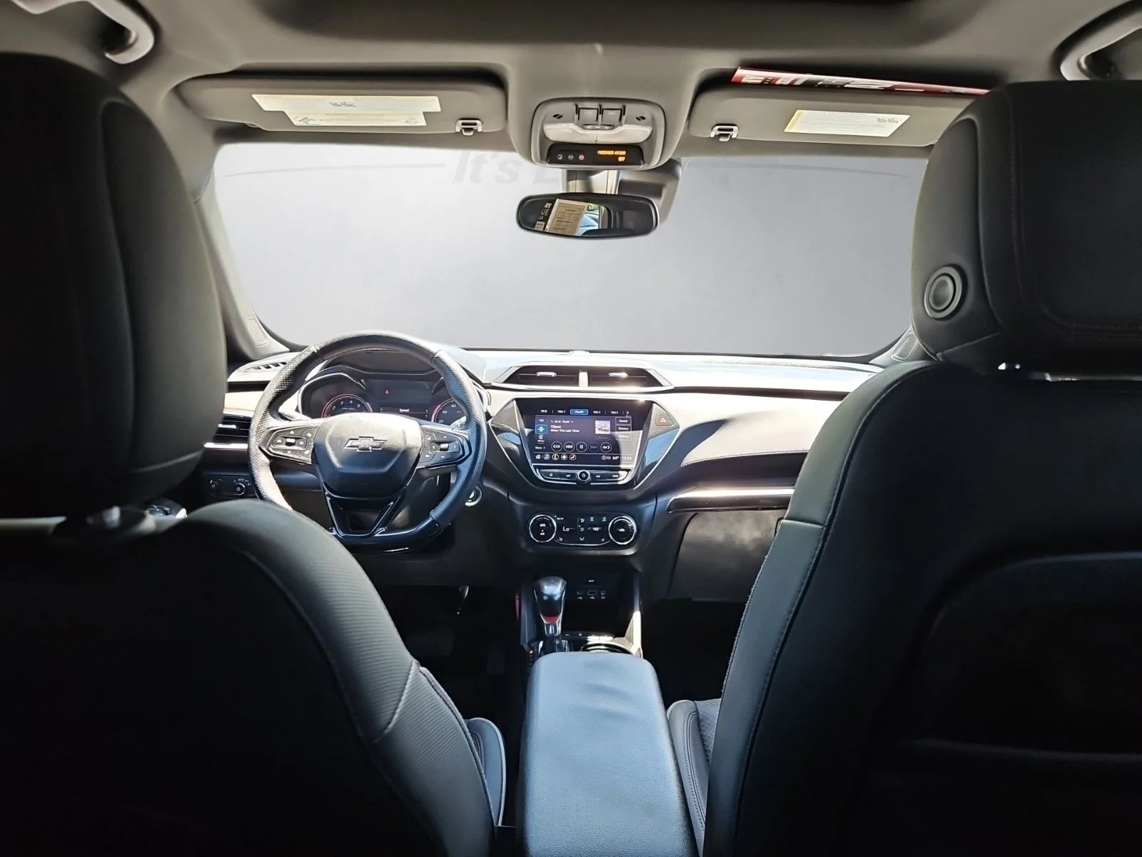 Used 2022 Black Chevrolet RS image 3