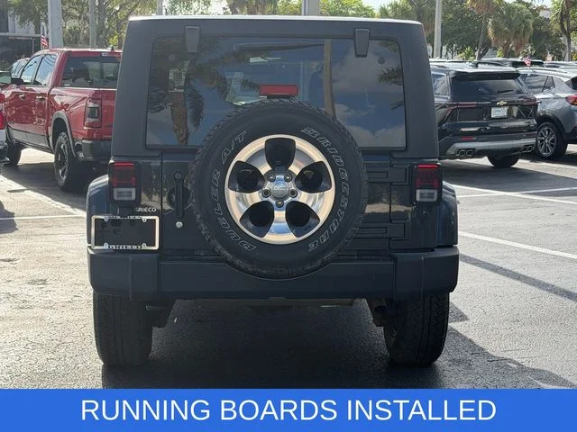 Used 2016 Gray Jeep Unlimited Sahara image 4