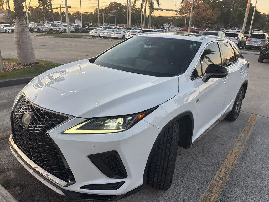 Used 2020 Ultra White Lexus 450h F Sport image 3