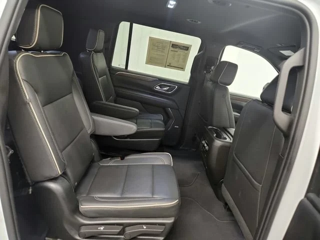 Used 2023 SUMMIT WHITE Chevrolet Premier image 29