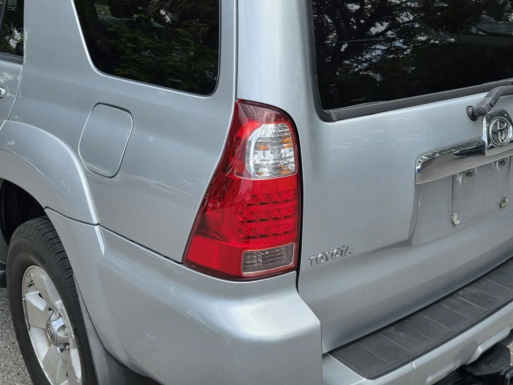 Used 2008 Silver Toyota SR5 image 7