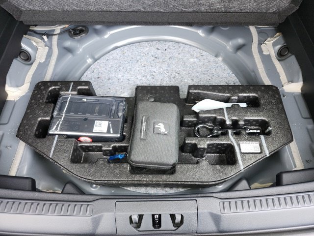 New 2026 Carbonized Gray Metallic Ford Big Bend® image 49