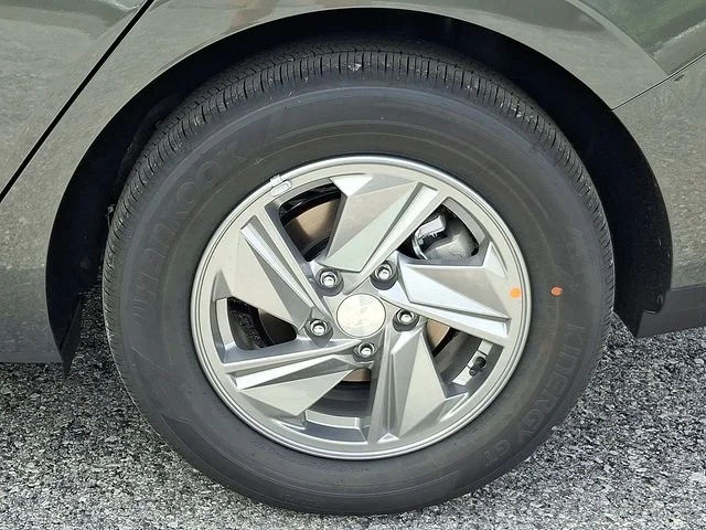 New 2026 Gray Hyundai SE image 18