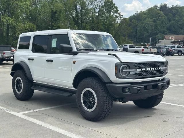New 2026 Oxford White Ford Badlands® image 15