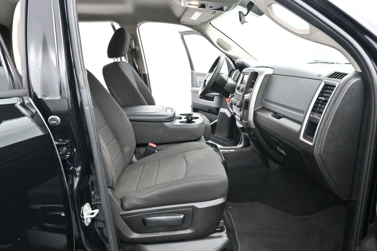 Used 2020 Diamond Black Crystal Pearlcoat Ram Warlock image 27