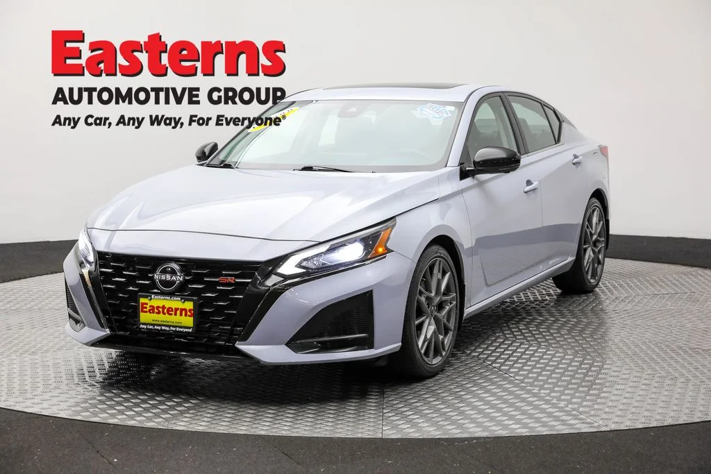 Used 2023 Gray Nissan 2.5 SL image 1