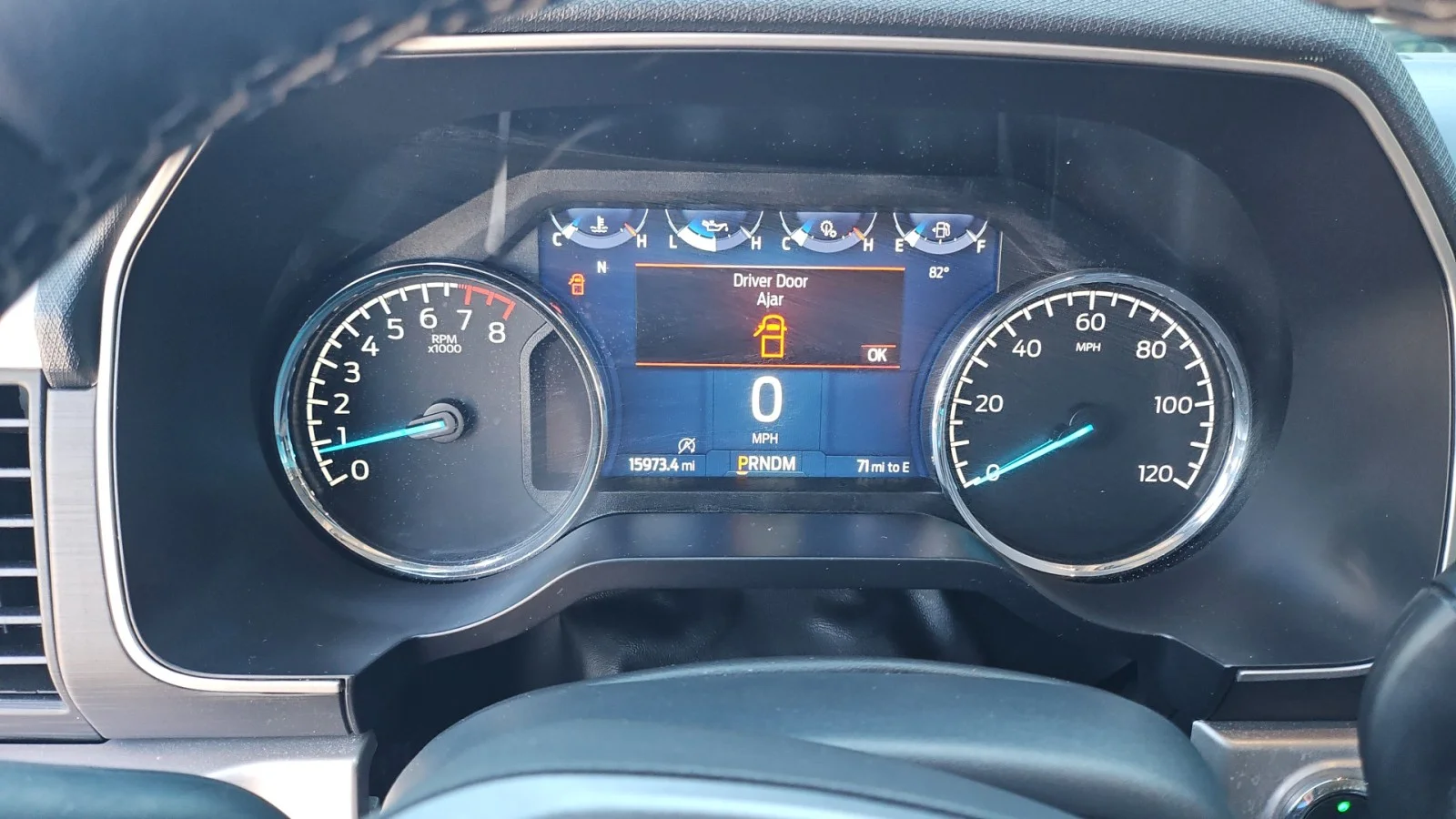 Used 2023 Silver Ford XLT image 18