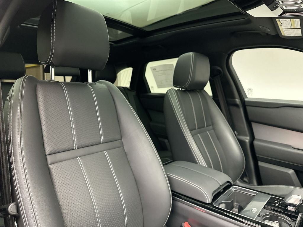 Certified Used 2023 Santorini Black Metallic Land Rover R-Dynamic S image 6