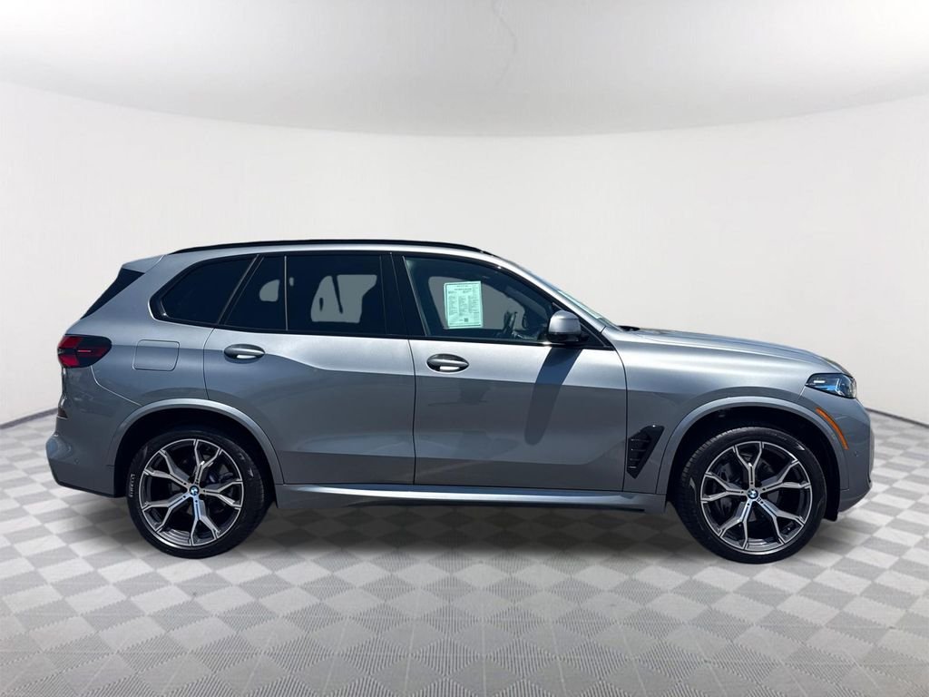 Used 2026 Gray BMW sDrive40i image 3