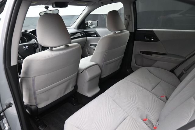 Used 2017 Lunar Silver Metallic Honda LX image 25