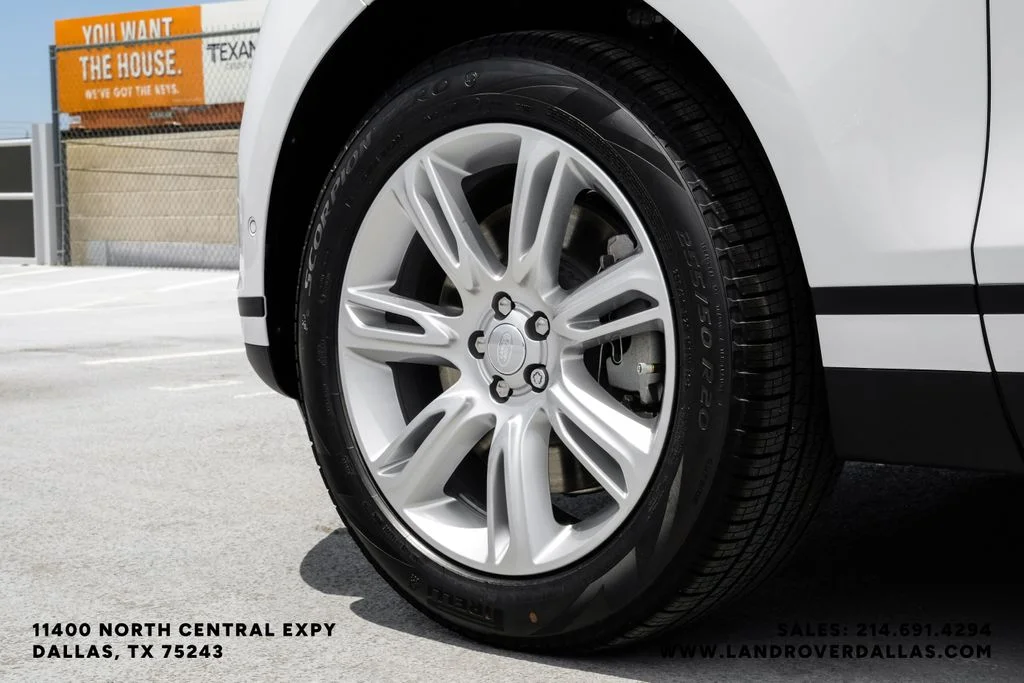 New 2026 Fuji White Land Rover S image 54