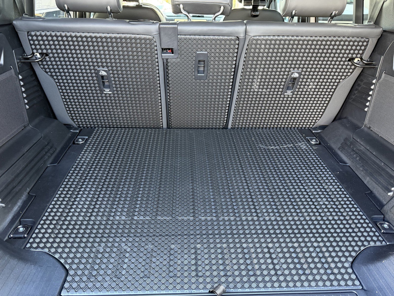 2026 Land Rover Defender S - Photo 30