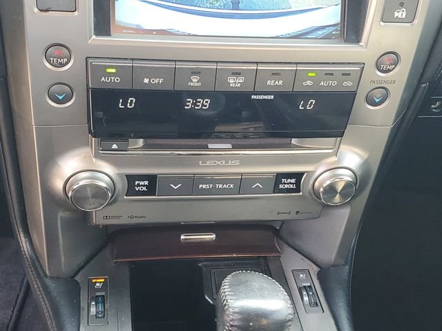 Used 2016 White Lexus 460 image 20