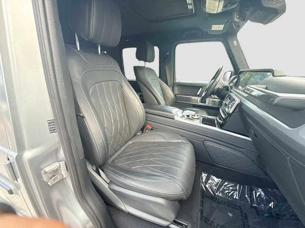 Used 2023 Silver Mercedes-Benz G 550 image 31