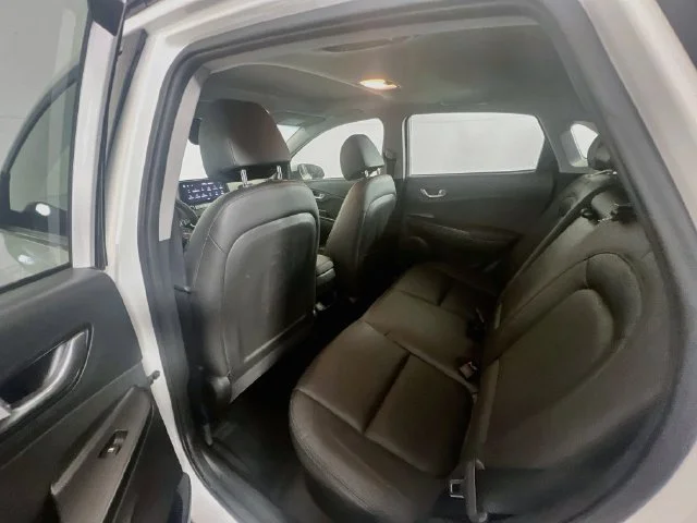 Used 2022 Lunar Hyundai Limited image 20