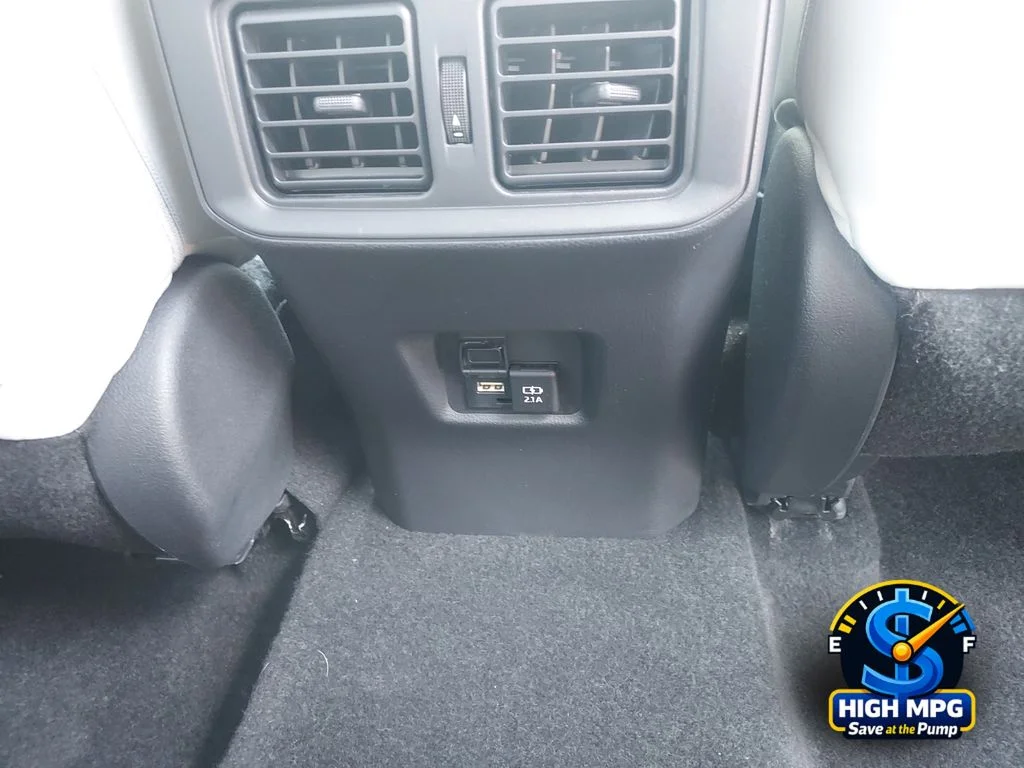 Used 2021 Gray Toyota XLE Premium image 22