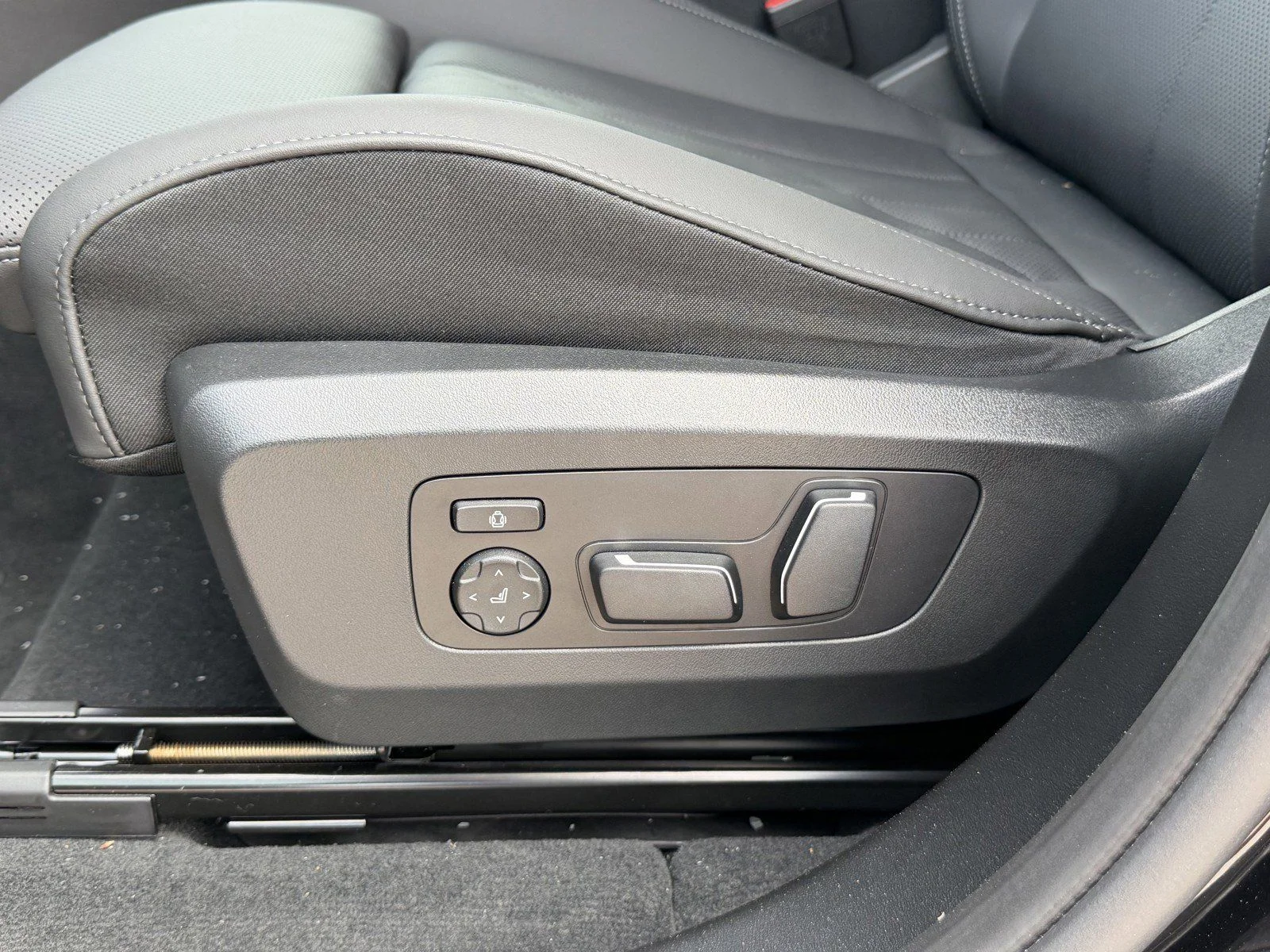 2026 BMW X3 30 - Photo 36
