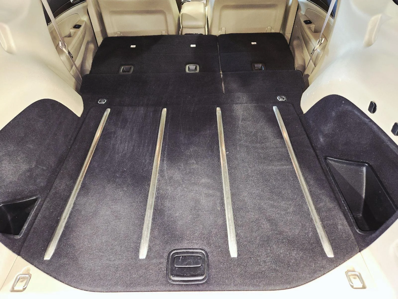 Used 2015 Bright White Clearcoat Jeep Limited image 46