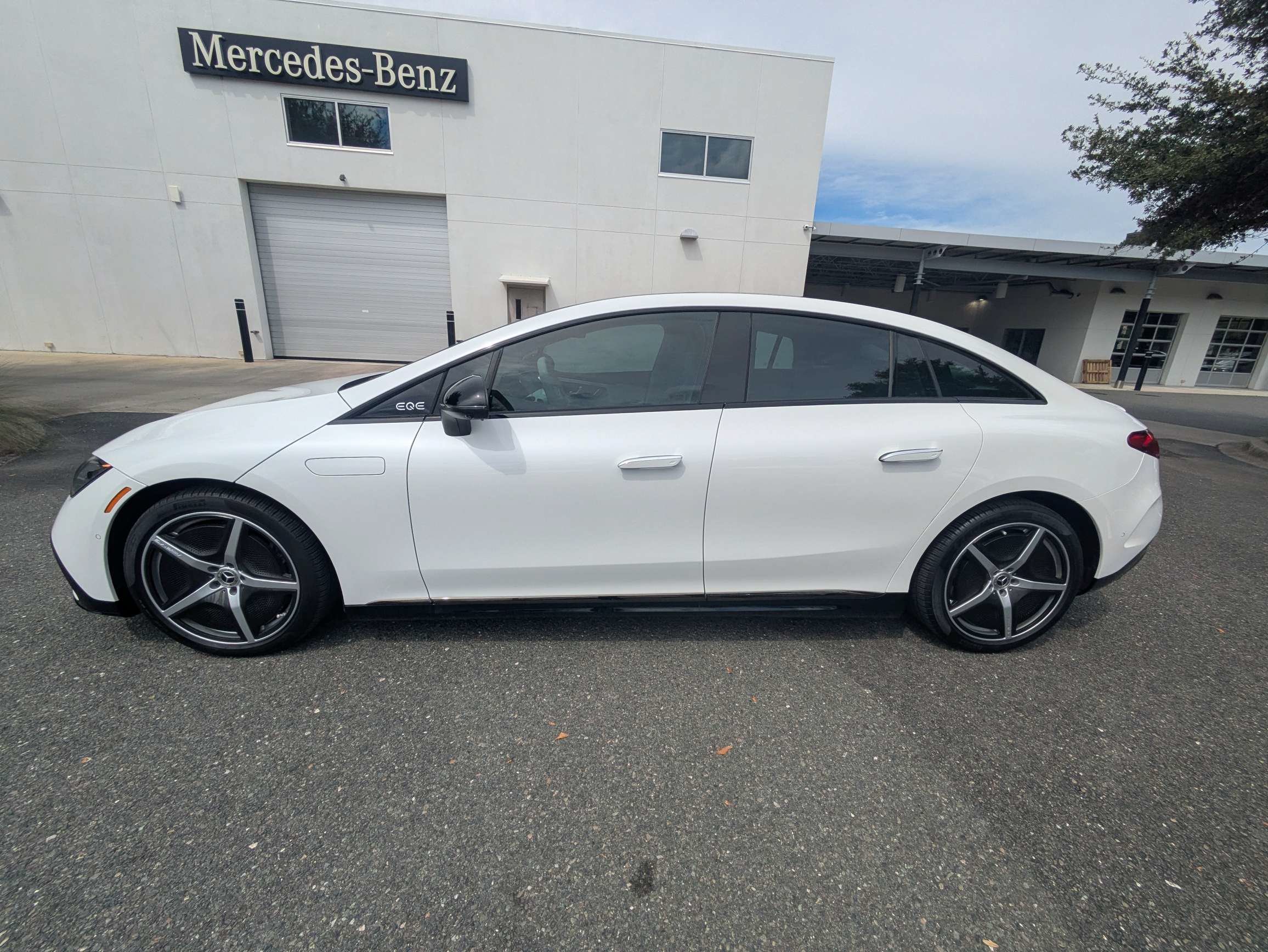 Certified Used 2025 Manufaktur Moon Mercedes-Benz EQE 350 image 6
