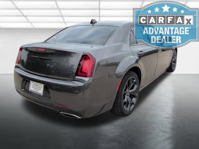 2023 Chrysler 300 Touring - Photo 28