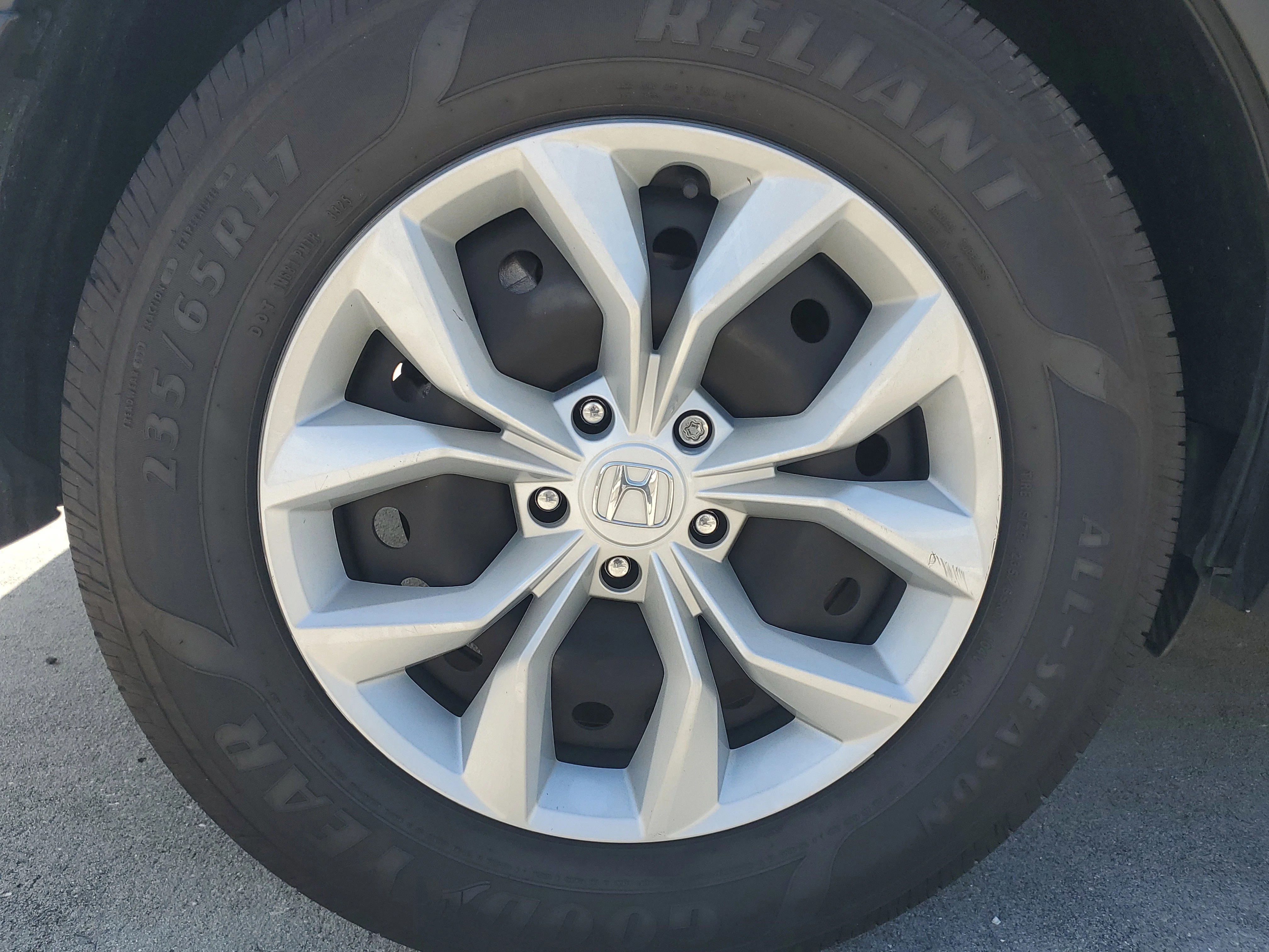 Used 2024 Urban Gray Pearl Honda LX image 7