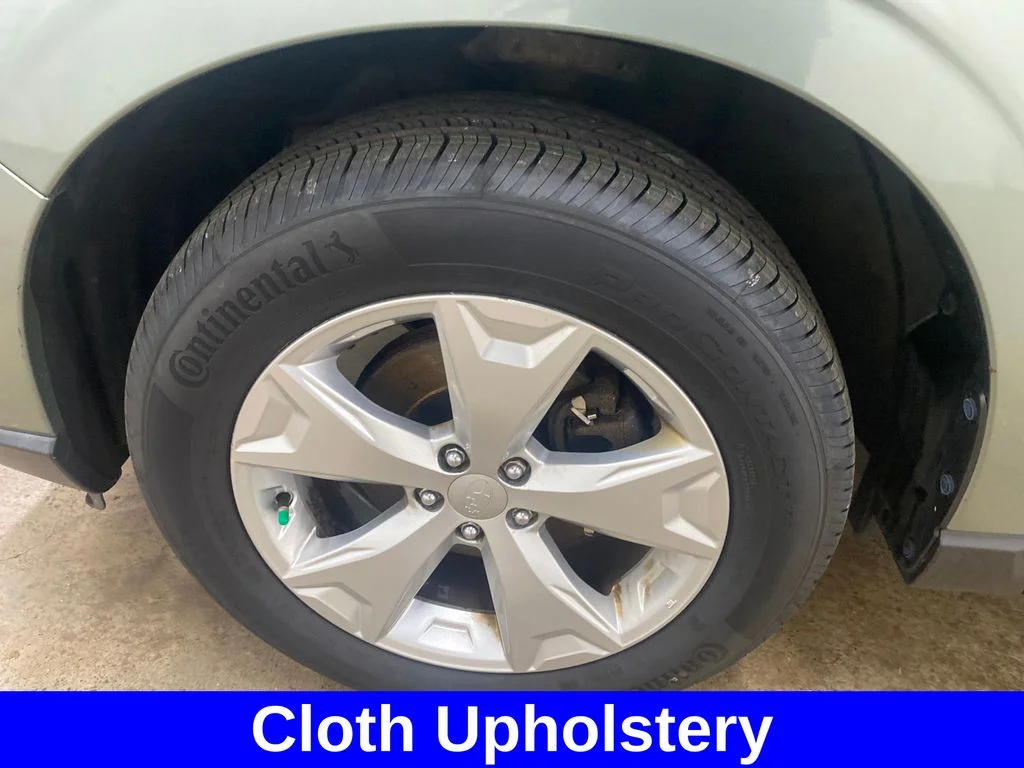 Used 2014 Green Subaru 2.5i Premium image 16