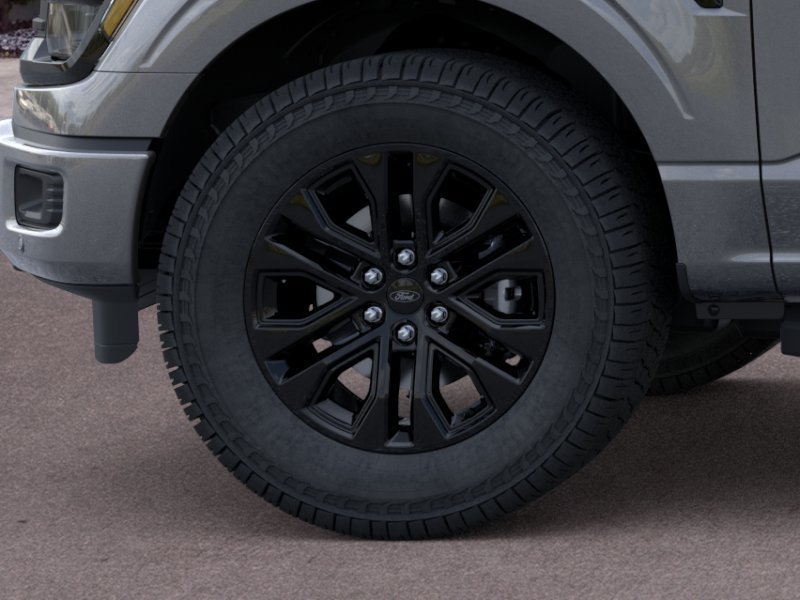 New 2026 Carbonized Gray Metallic Ford XLT image 19