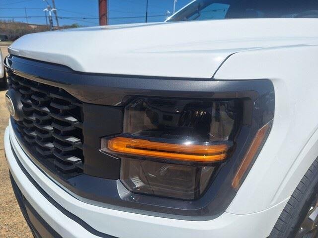New 2026 Oxford White Ford STX® image 10