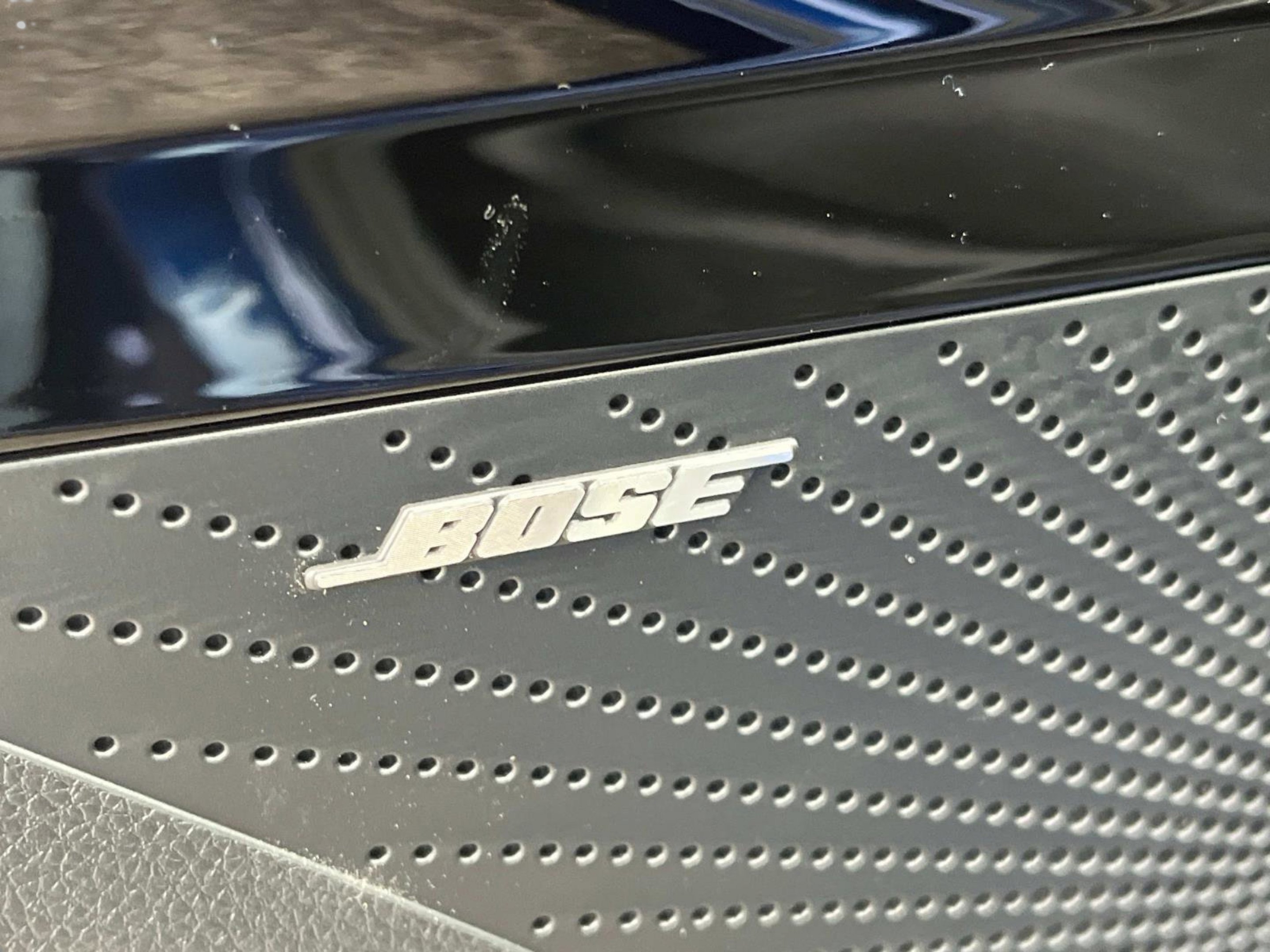 New 2025 Yacht Blue Kia EX image 37