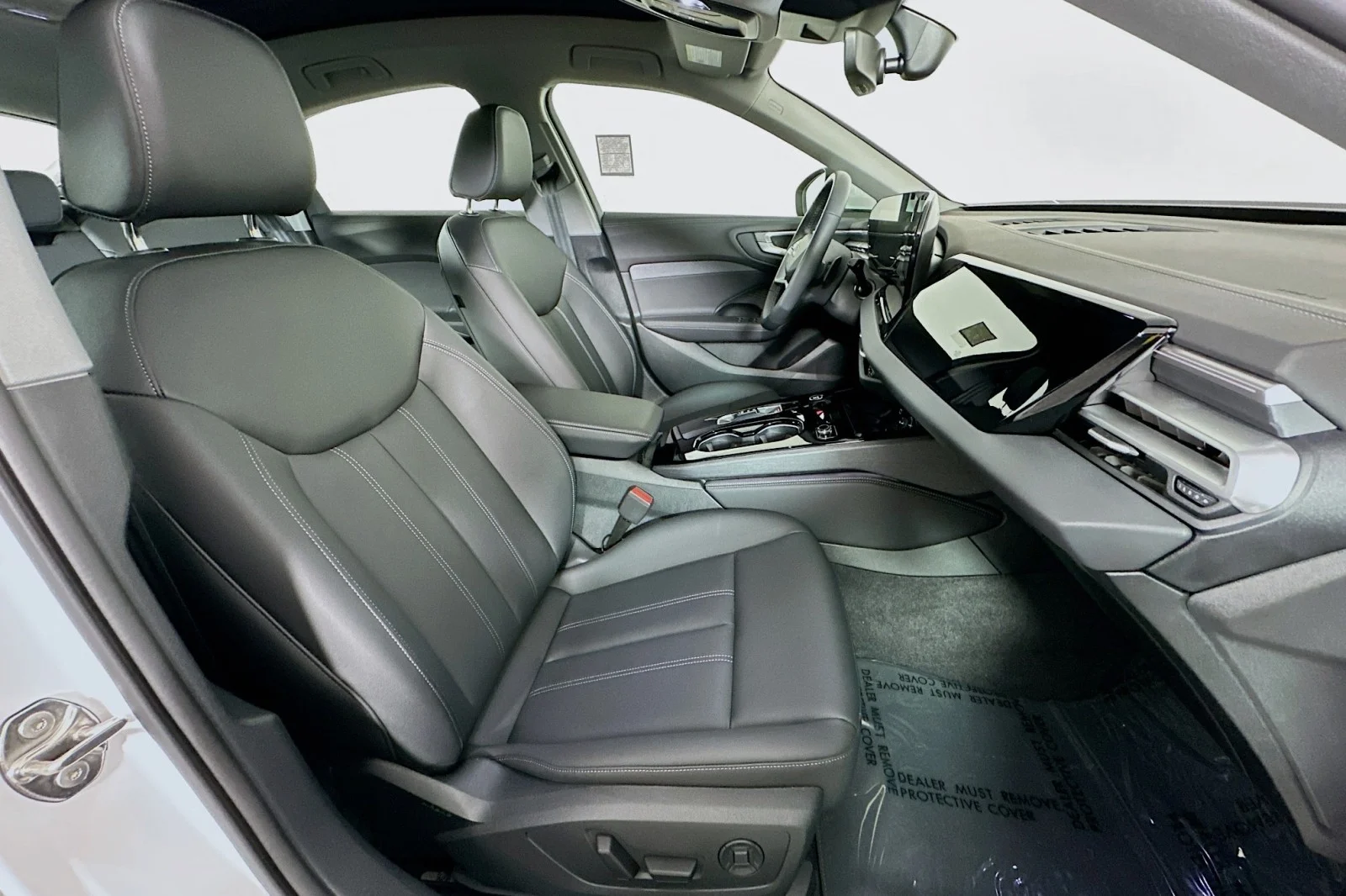 Used 2025 Arkona White Audi Premium image 8