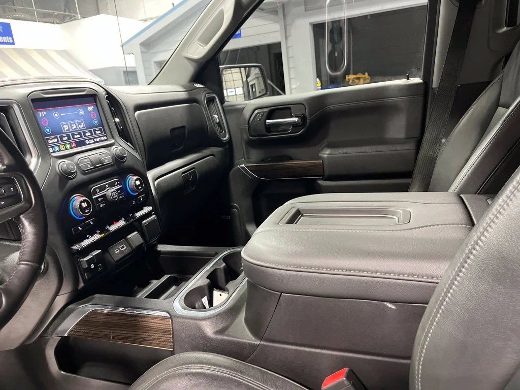Used 2020 Summit White Chevrolet RST image 14