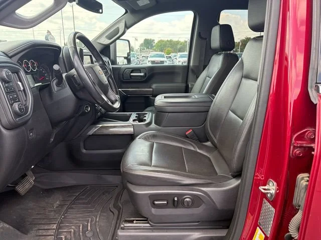 Used 2020 CAJUN RED TINTCOAT Chevrolet LTZ image 11