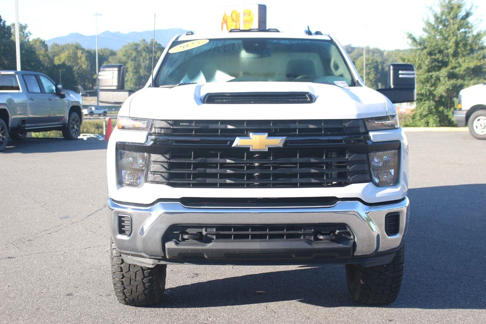 Used 2025 Summit White Chevrolet WT image 2