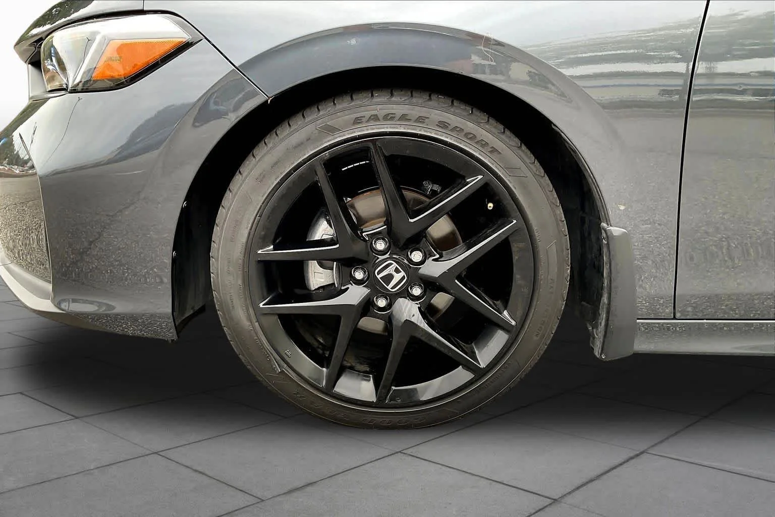 Used 2025 Meteorite Gray Metallic Honda Sport image 11