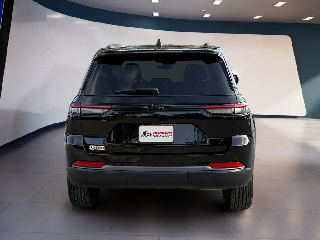 New 2027 Black Jeep Laredo Altitude image 4