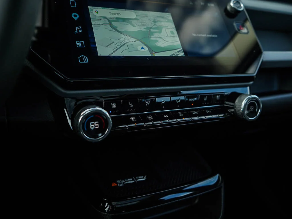New 2027 Mosaic Black Metallic Chevrolet RS image 25