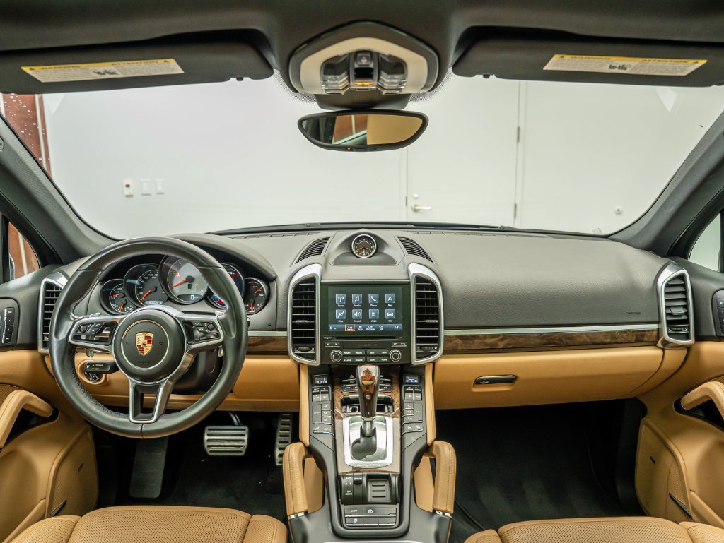 Used 2017 Blue Porsche S image 6