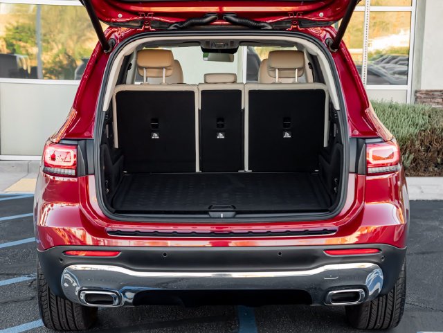 Used 2021 Patagonia Red Metallic Mercedes-Benz GLB 250 image 37