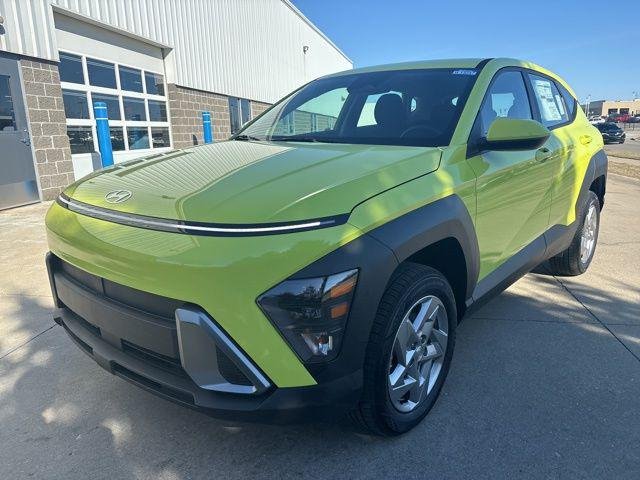 New 2026 Neoteric Yellow Hyundai SE image 35