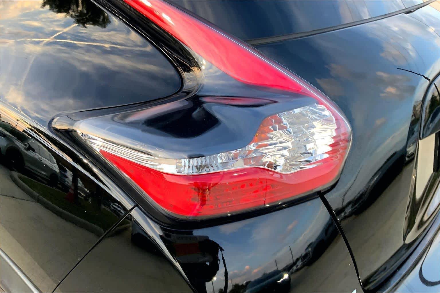 Used 2016 Super Black Nissan SV image 29