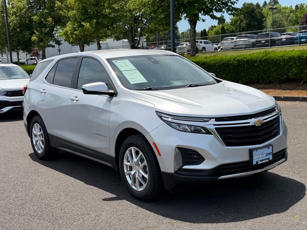 Used 2022 Silver Ice Metallic Chevrolet LT image 2