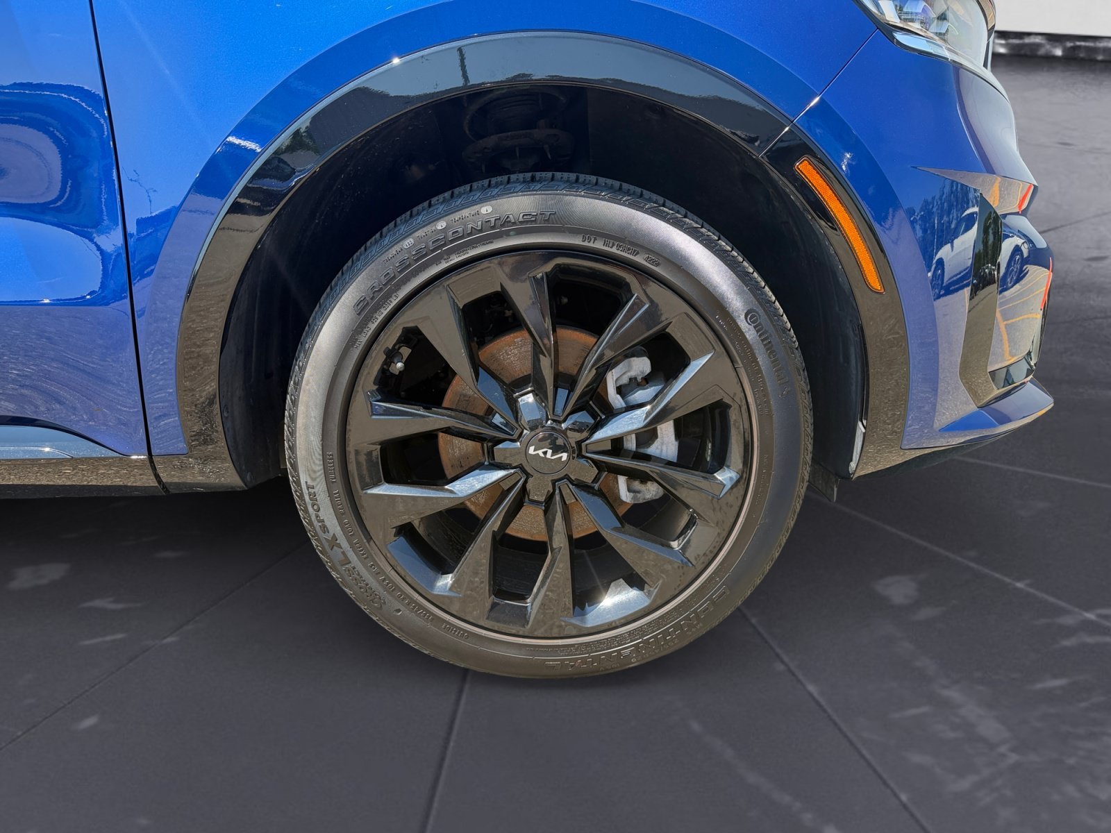 Used 2023 Sapphire Blue Kia SX image 45