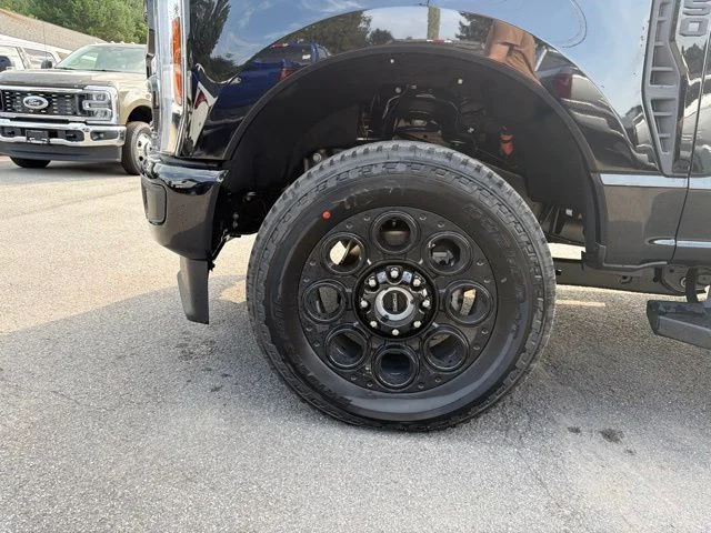 New 2026 Agate Black Metallic Ford F-250® Lariat® image 19